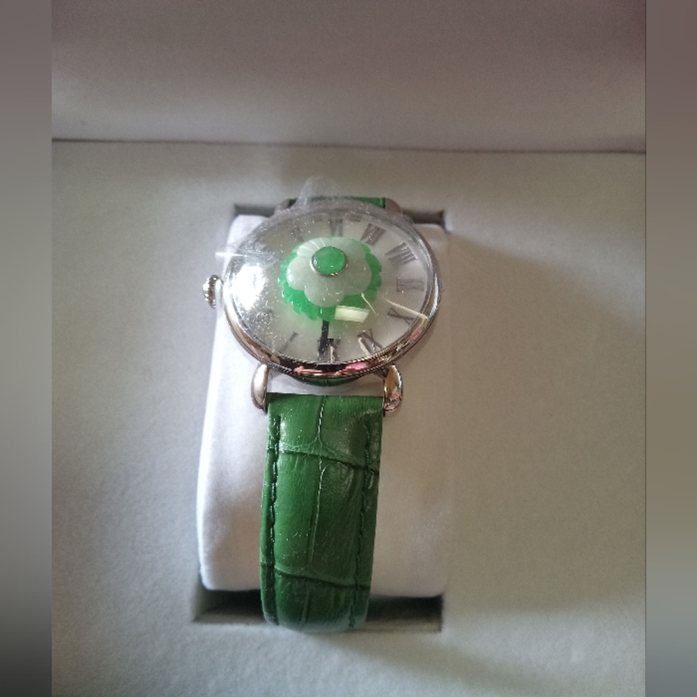 EON 1962 Burmese Green & White Jade Floral Watch NWT